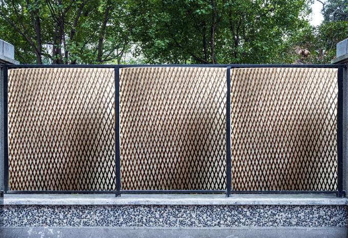 Eco-Friendly Green Natural Willow Fence Heat Treated Wood Frame Wicker Style 2