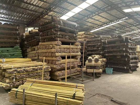 100% Natural Bamboo Stakes Customized Length Eco-friendly For Plant Support And Decoration